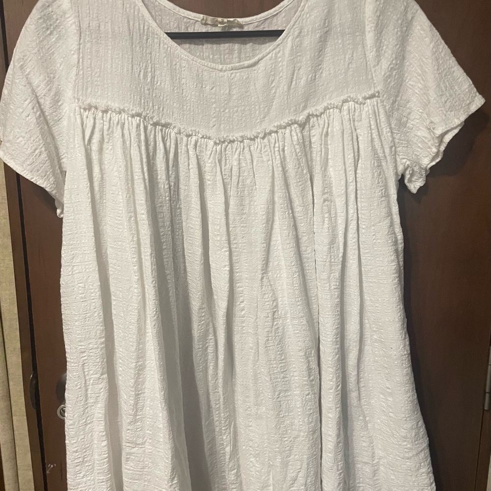 Easel Too white size small